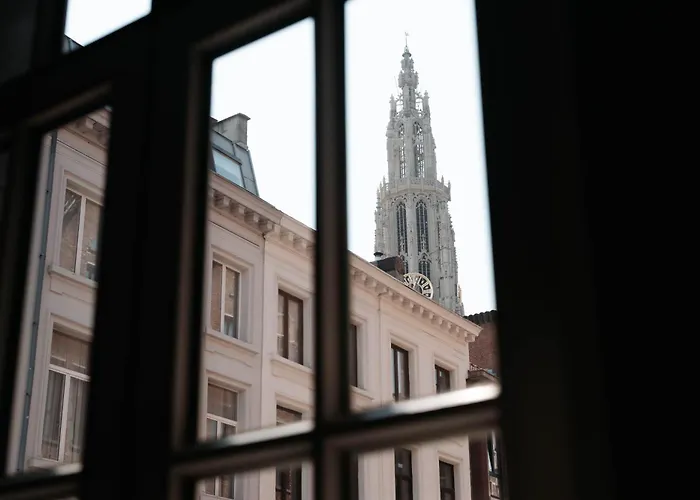 Cathedral View Luxurious Apartment